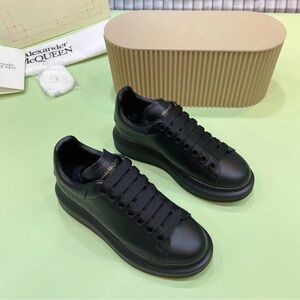Men's Black Alexander McQueen Sneakers